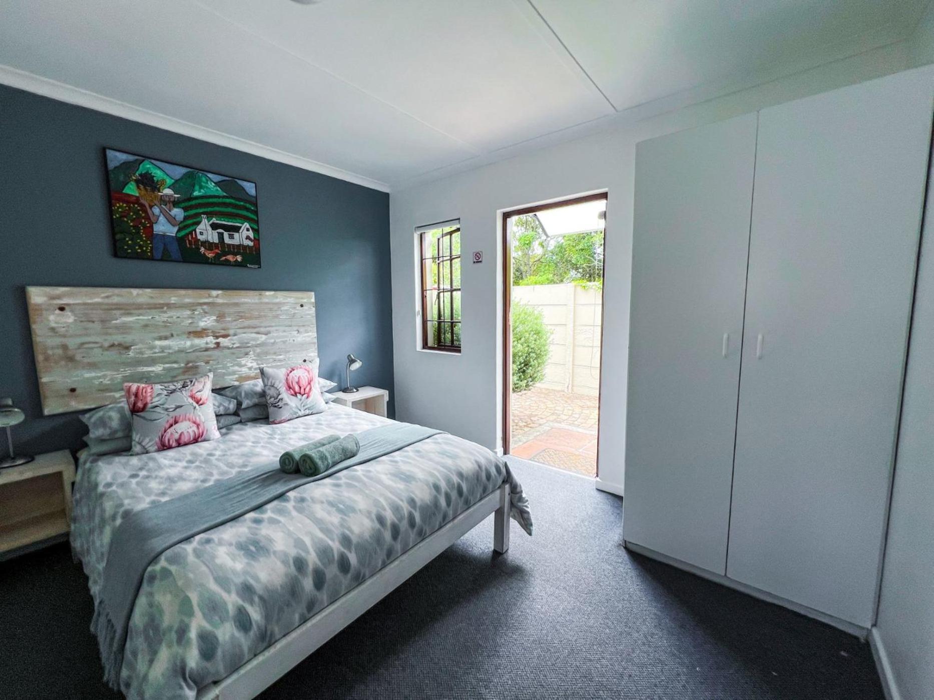 Hermanus Backpackers & Budget Accommodation エクステリア 写真