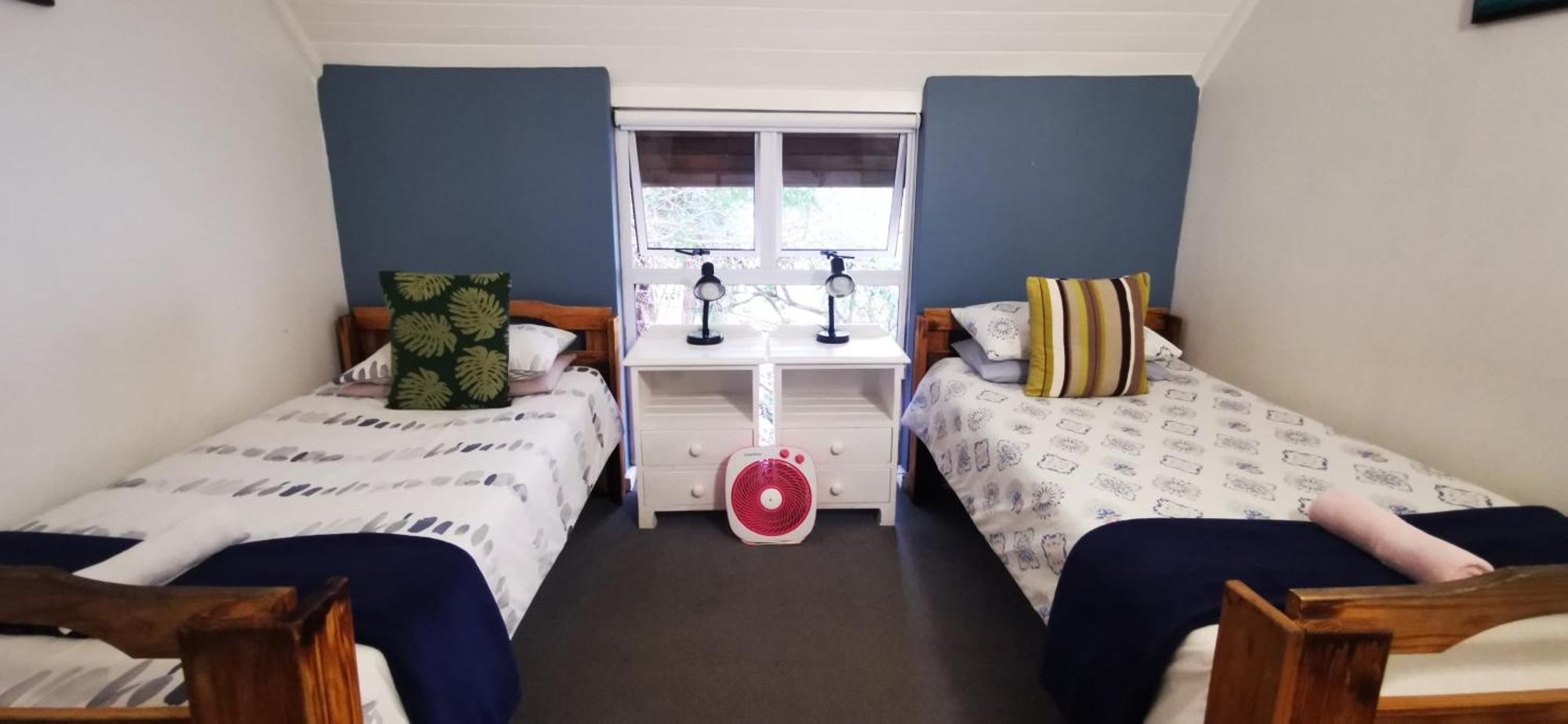 Hermanus Backpackers & Budget Accommodation エクステリア 写真