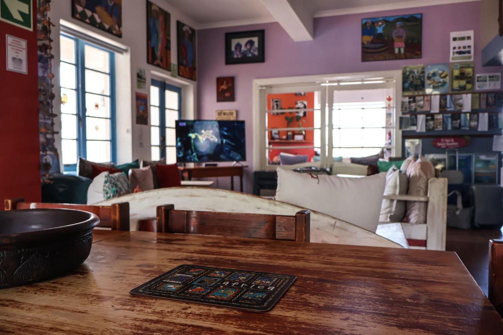 Hermanus Backpackers & Budget Accommodation エクステリア 写真