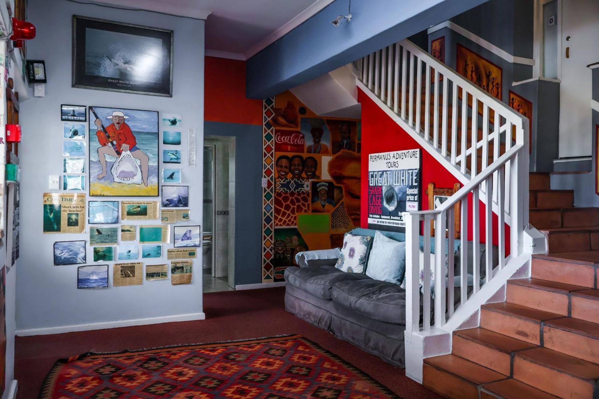 Hermanus Backpackers & Budget Accommodation エクステリア 写真