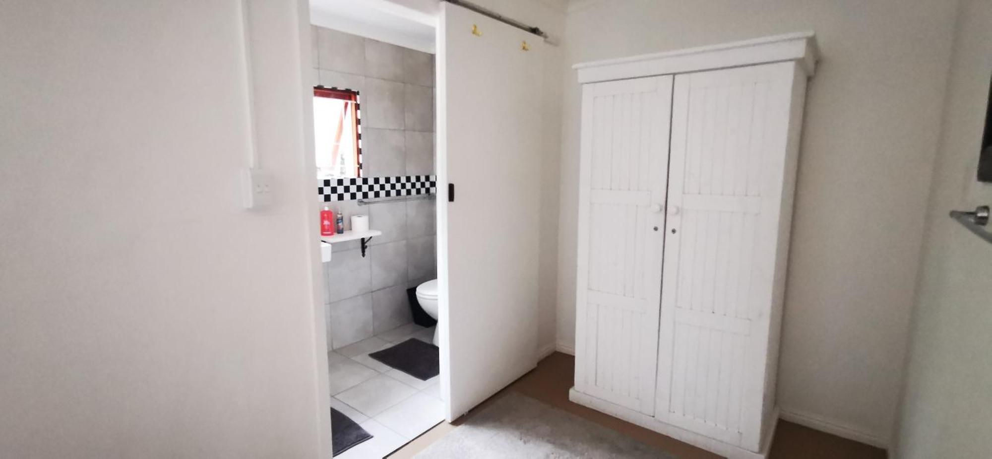 Hermanus Backpackers & Budget Accommodation エクステリア 写真