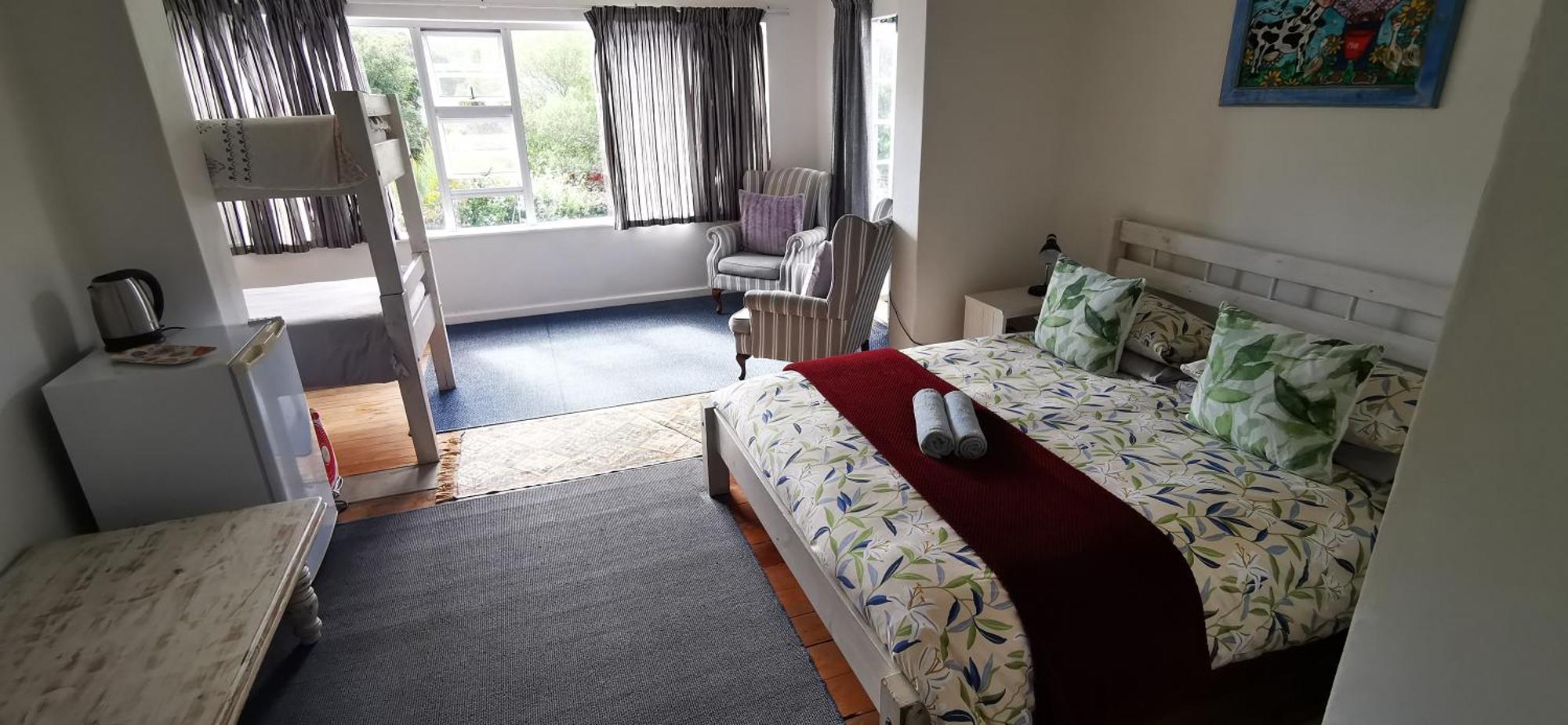 Hermanus Backpackers & Budget Accommodation エクステリア 写真