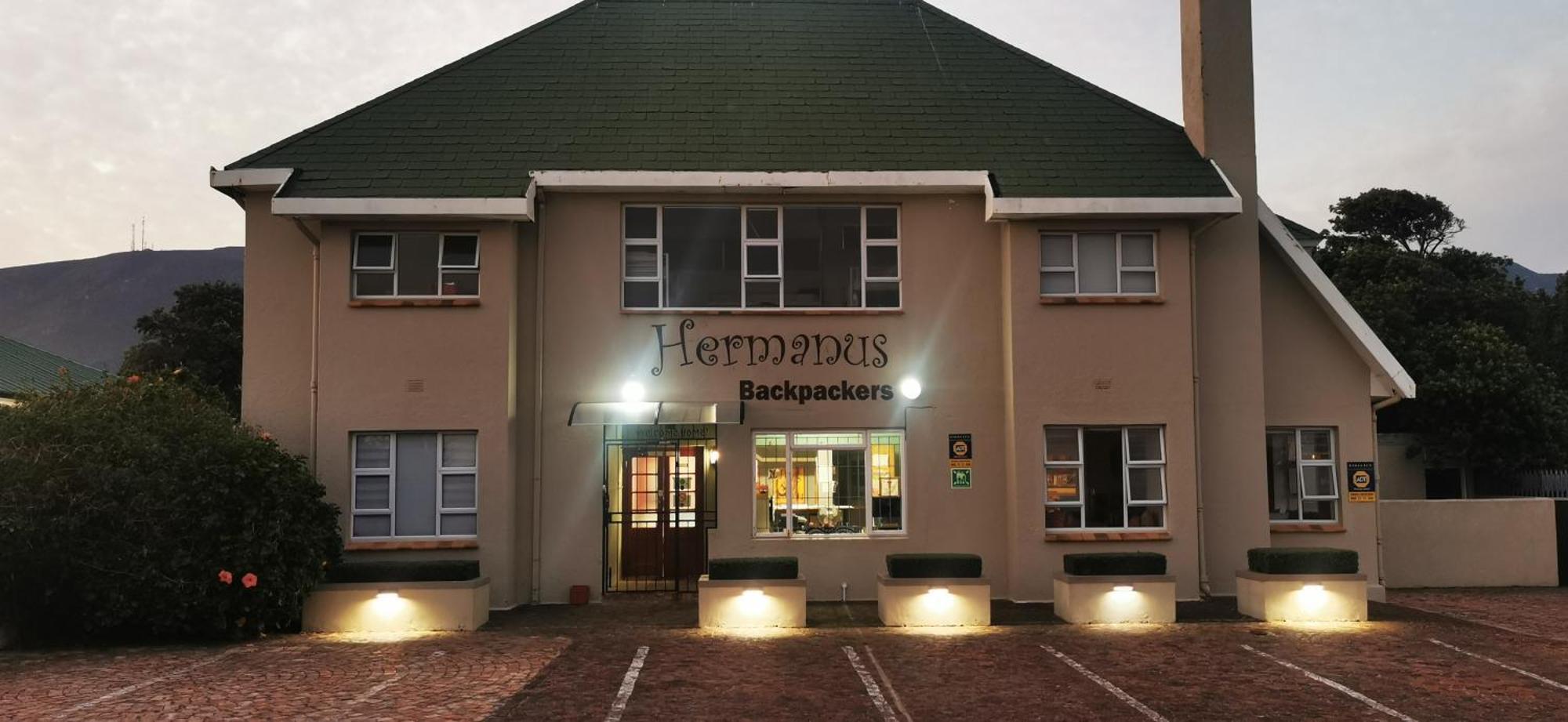 Hermanus Backpackers & Budget Accommodation エクステリア 写真