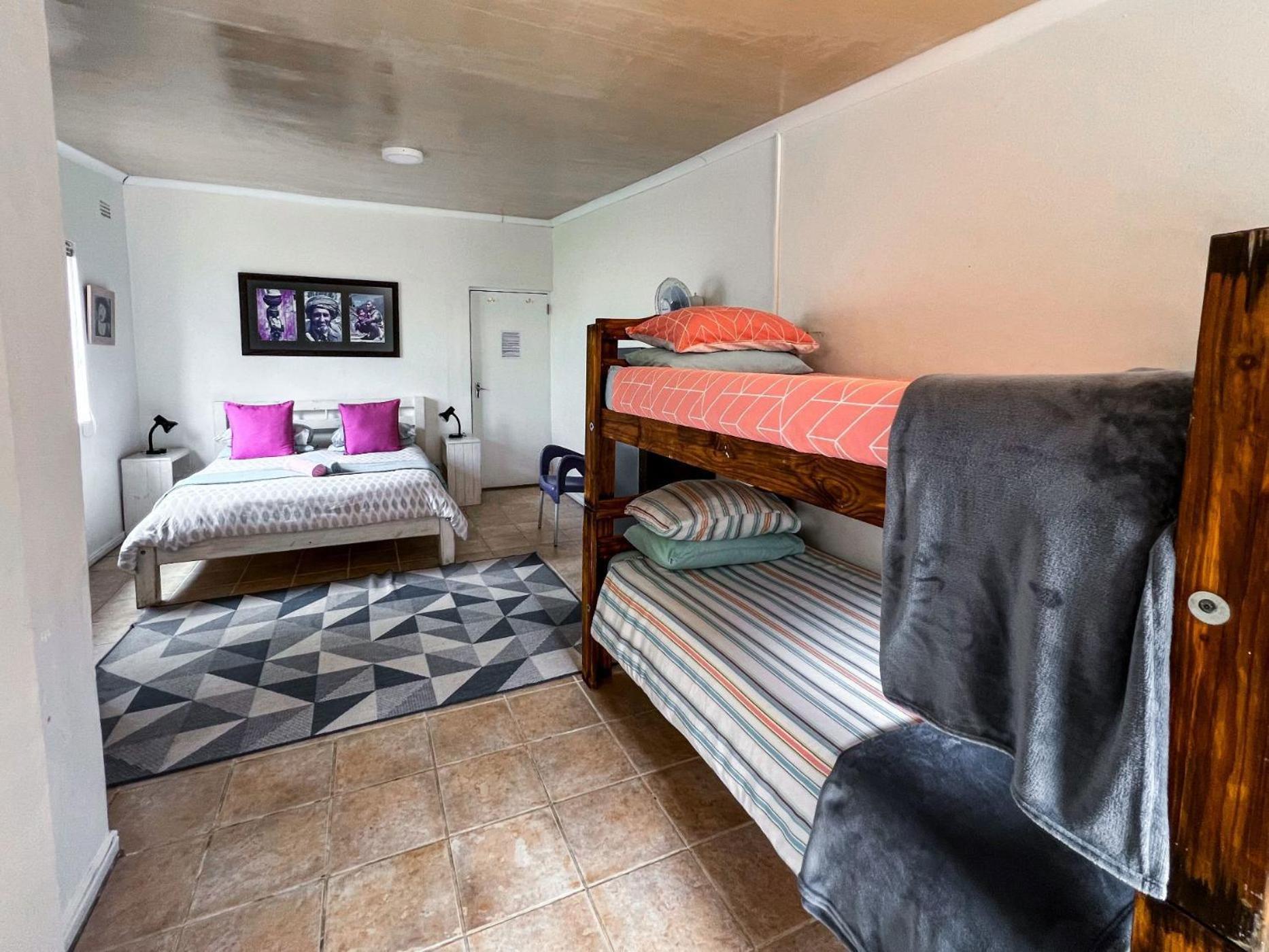 Hermanus Backpackers & Budget Accommodation エクステリア 写真
