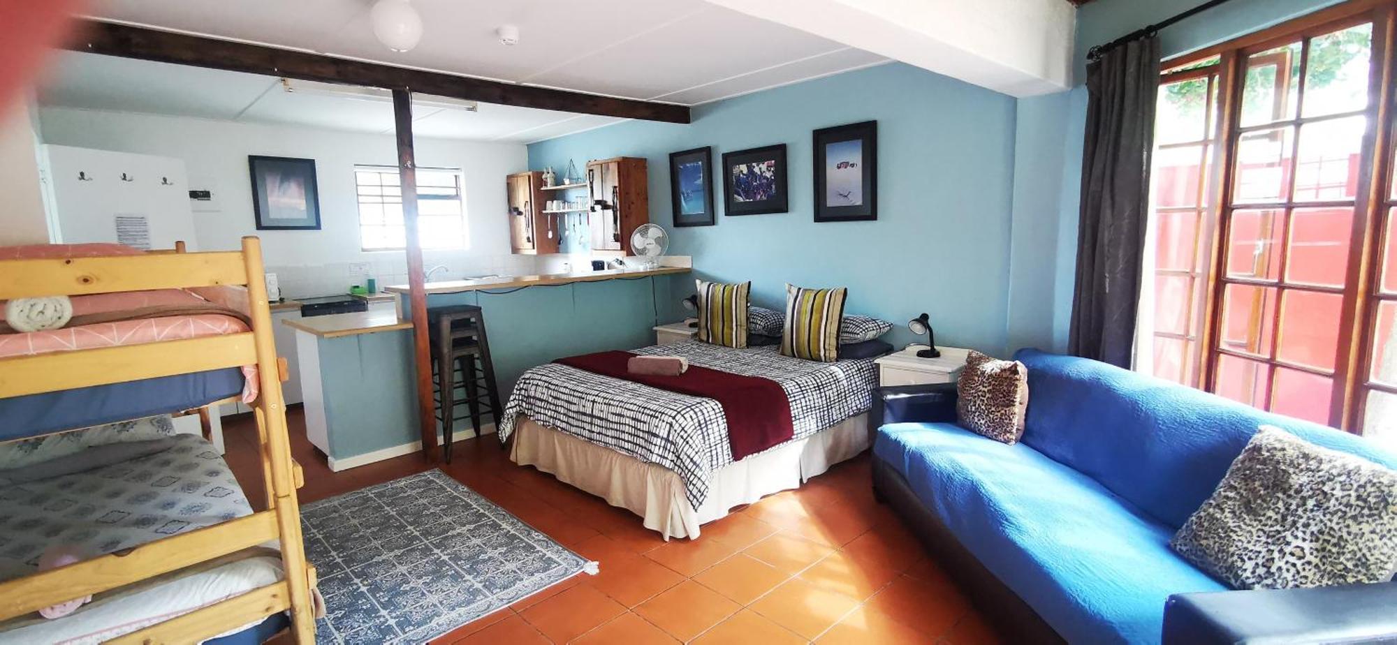Hermanus Backpackers & Budget Accommodation エクステリア 写真